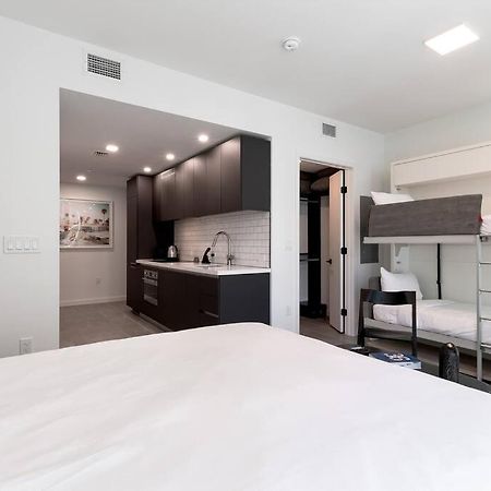 Stylish Modern Downtown Studio Free Parking Apartment Miami Bagian luar foto