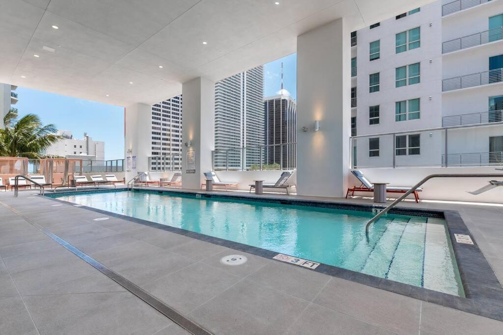 Stylish Modern Downtown Studio Free Parking Apartment Miami Bagian luar foto